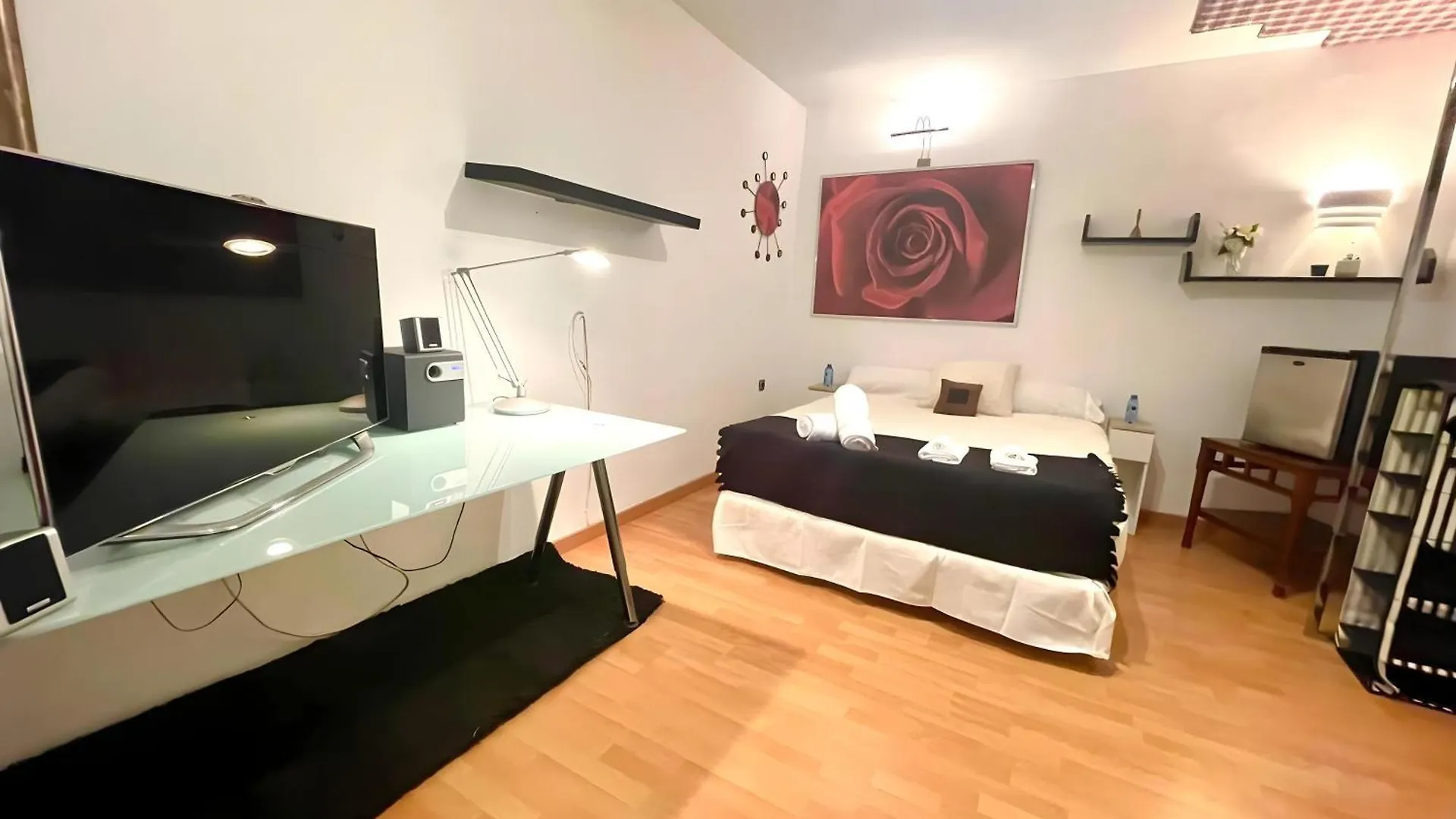 Malaga Cozy House- Nature 0*,  Spain